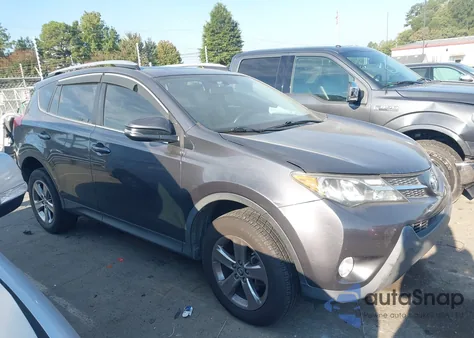 2015 Toyota Rav4 Xle z USA, uszkodzony, nr VIN JTMWFREV1FJ041144